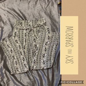 Sky and Sparrow high waist floral tie pants M